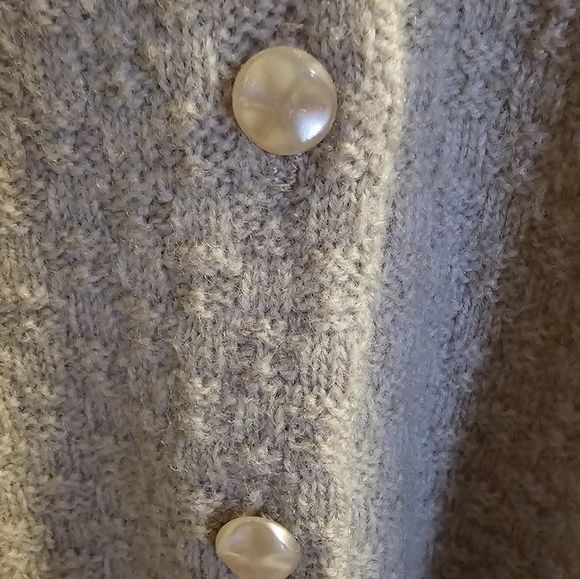 Vintage cardigan sweater - Picture 3 of 5